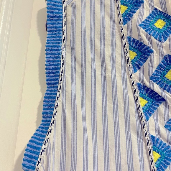 J Crew embroidered sleeveless blouse - Picture 3 of 4